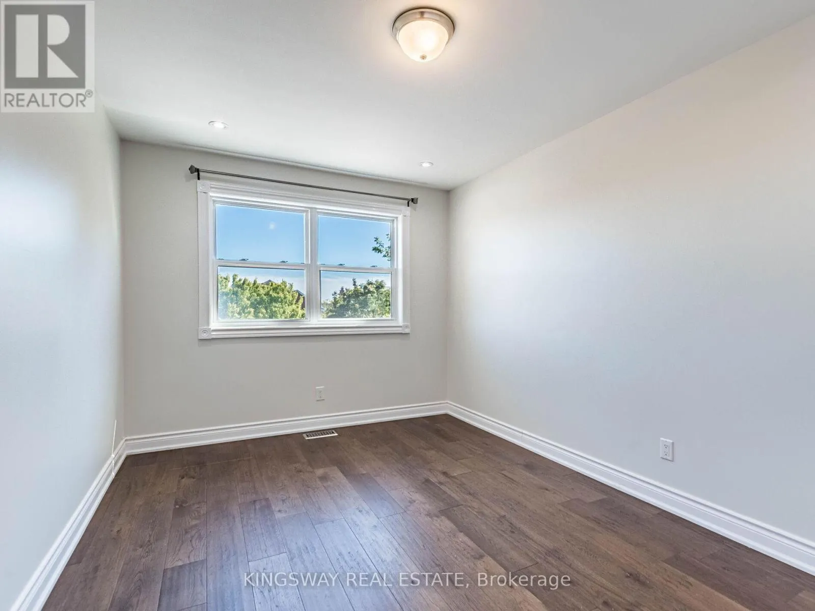58 LEEWARD DRIVE