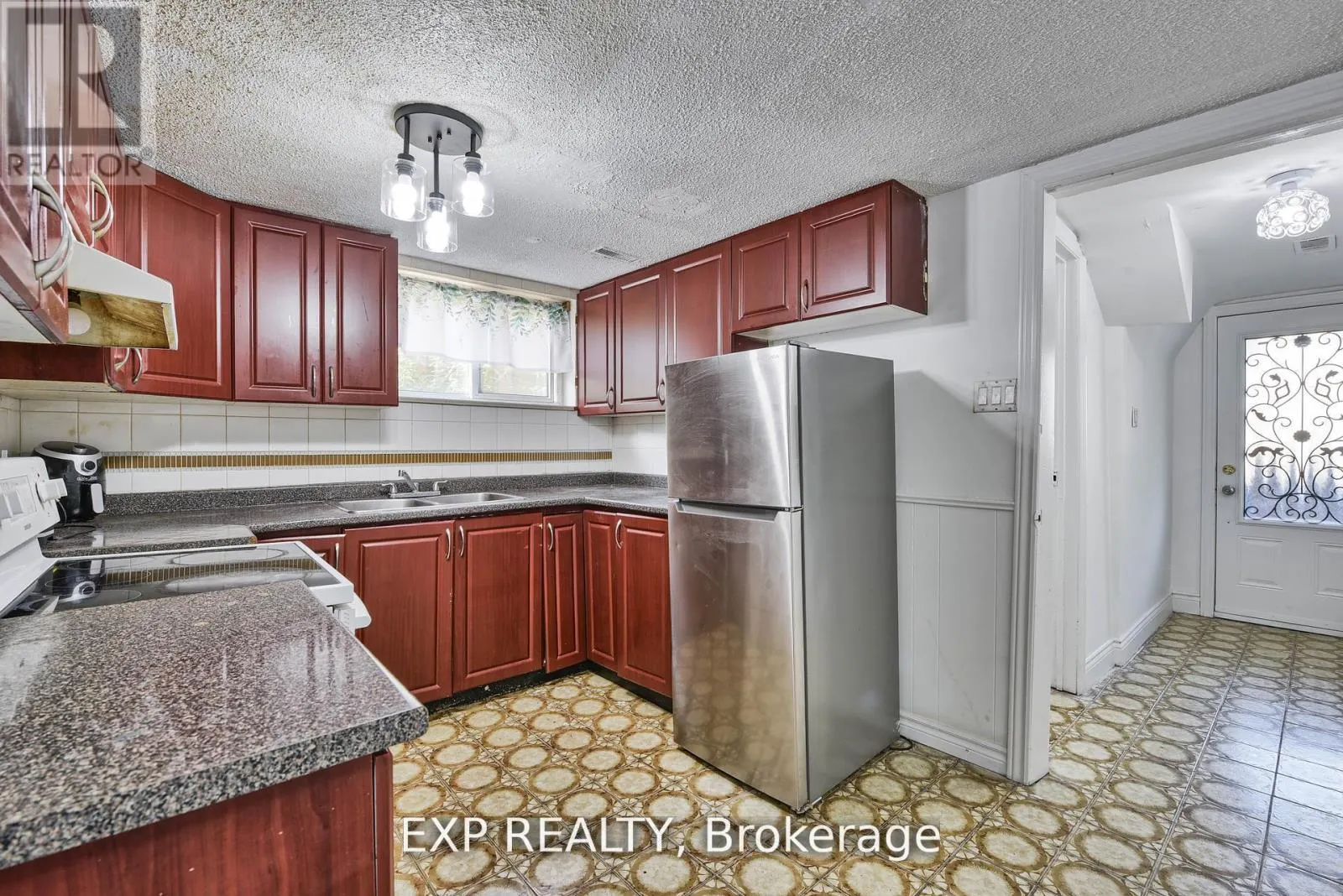 7292 REDFOX ROAD