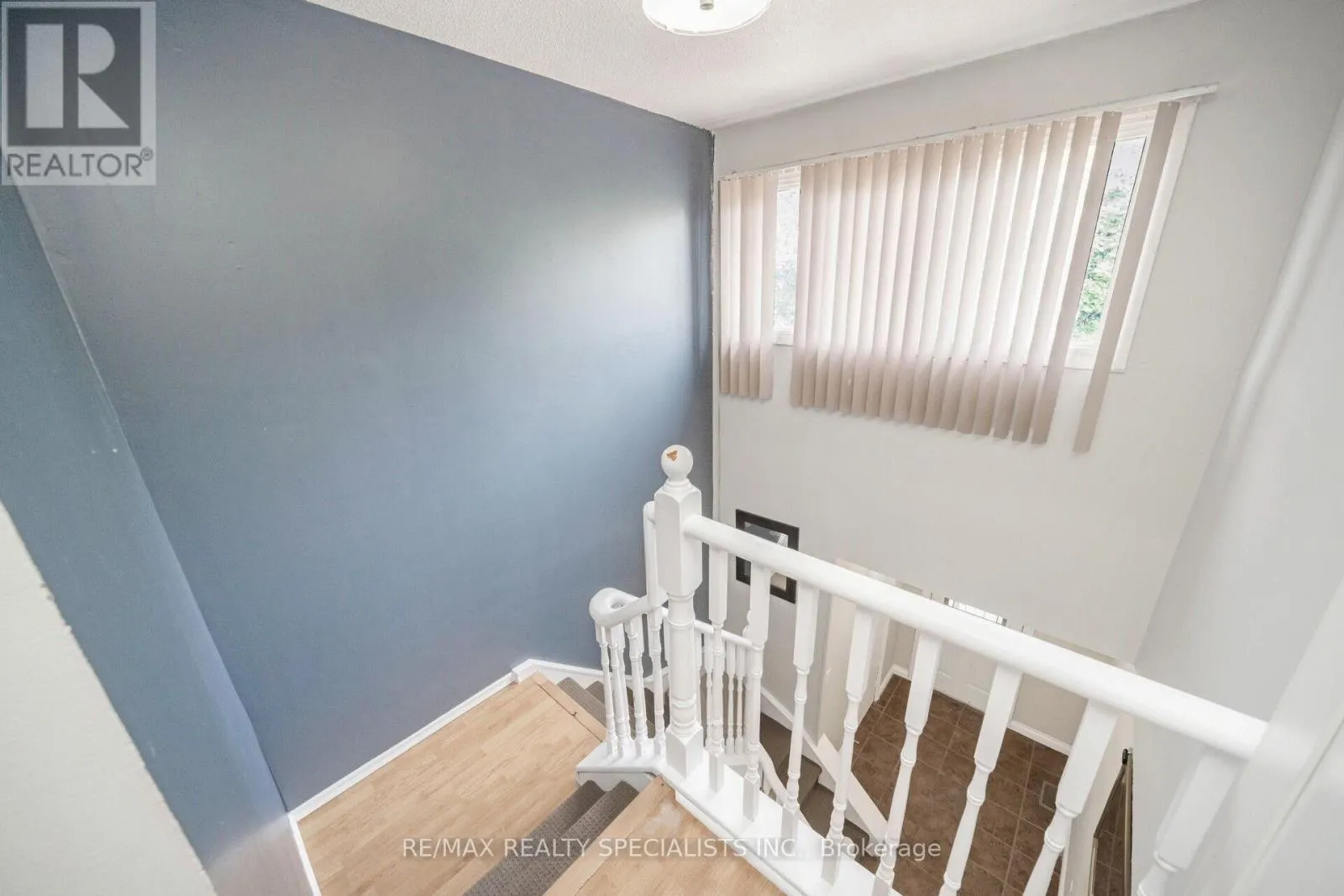 20 ENMOUNT DRIVE