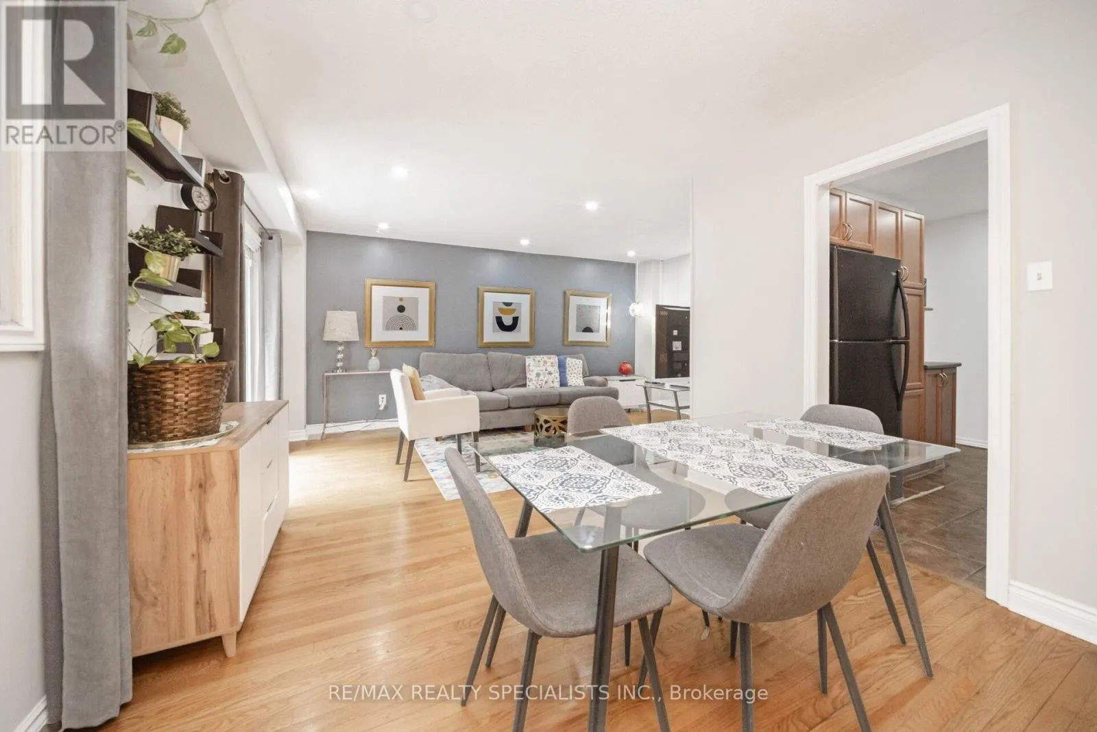 20 ENMOUNT DRIVE