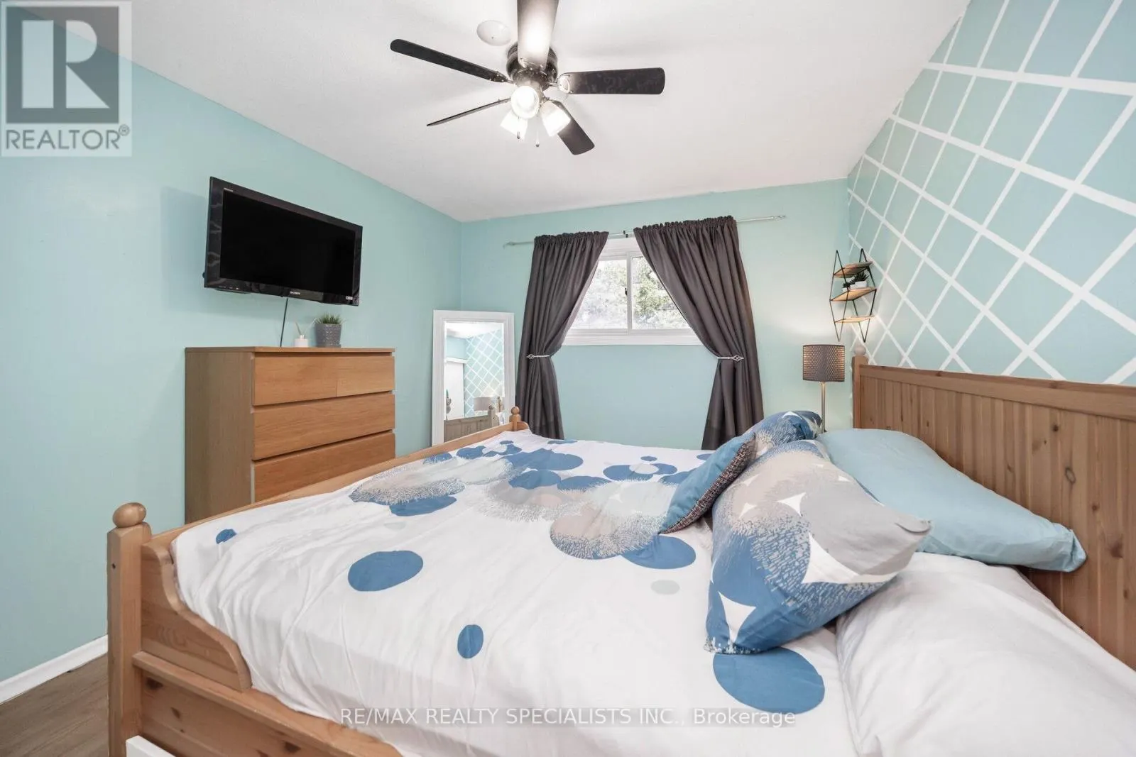 20 ENMOUNT DRIVE