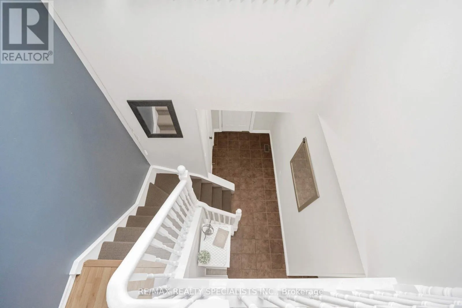 20 ENMOUNT DRIVE
