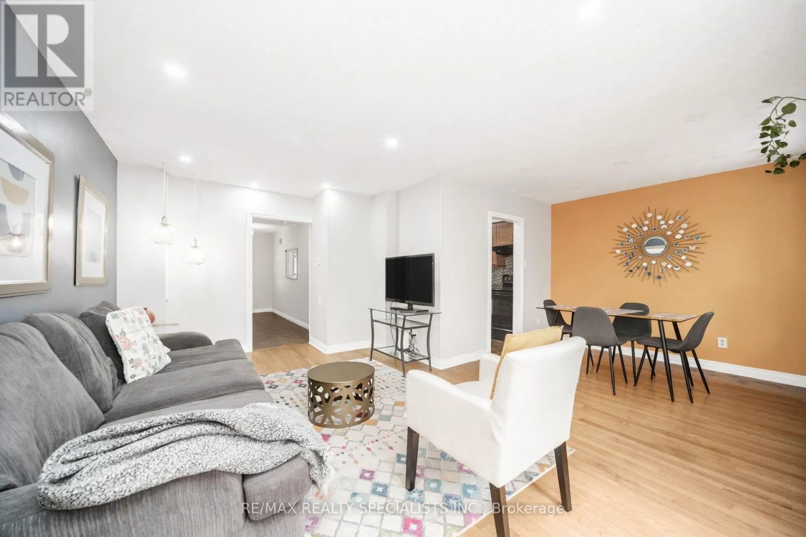 20 ENMOUNT DRIVE