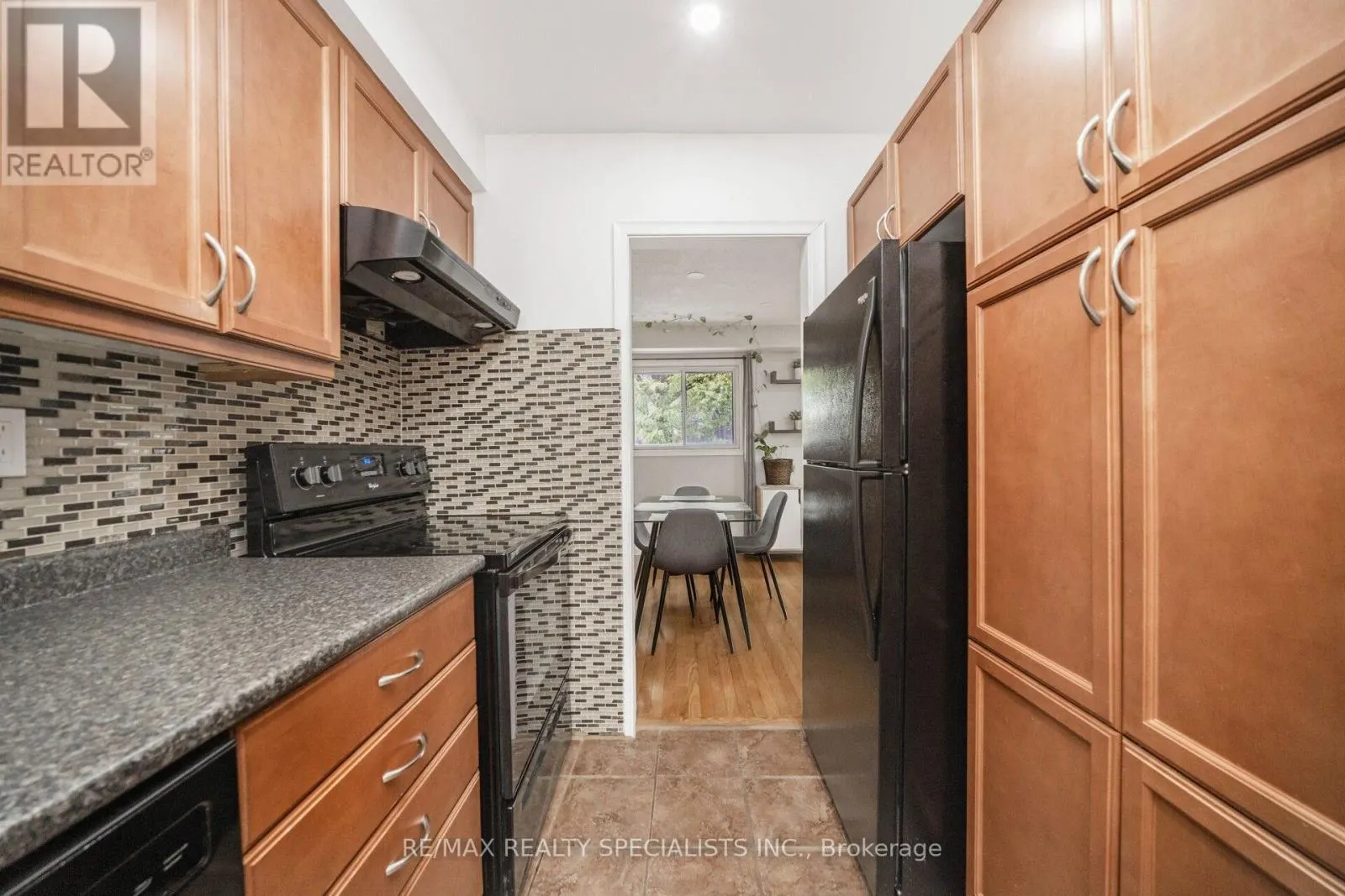 20 ENMOUNT DRIVE