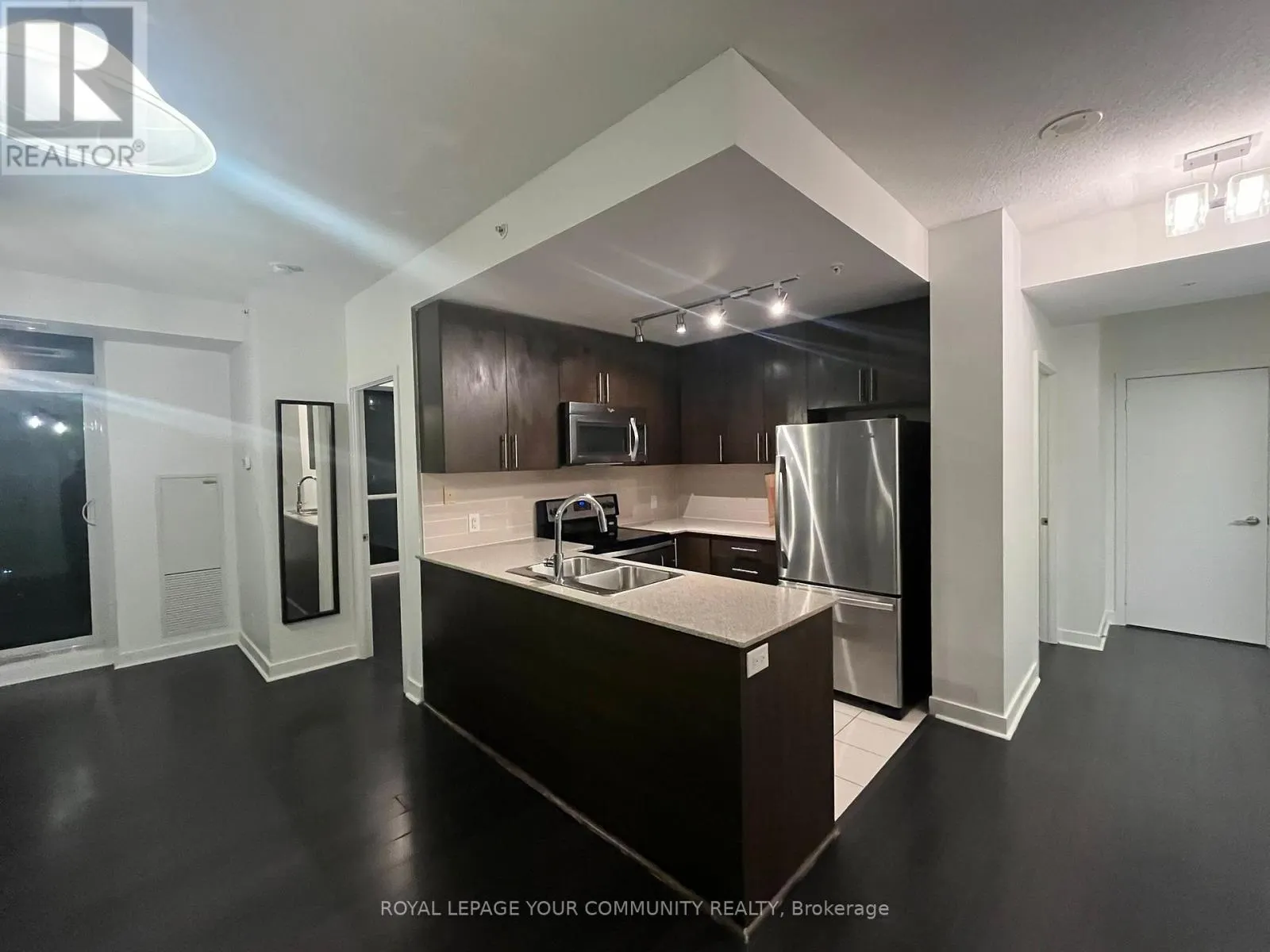 1702 - 3985 GRAND PARK DRIVE