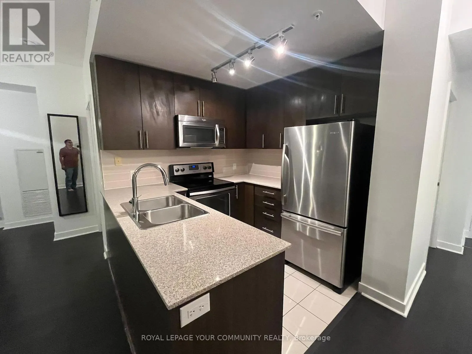 1702 - 3985 GRAND PARK DRIVE
