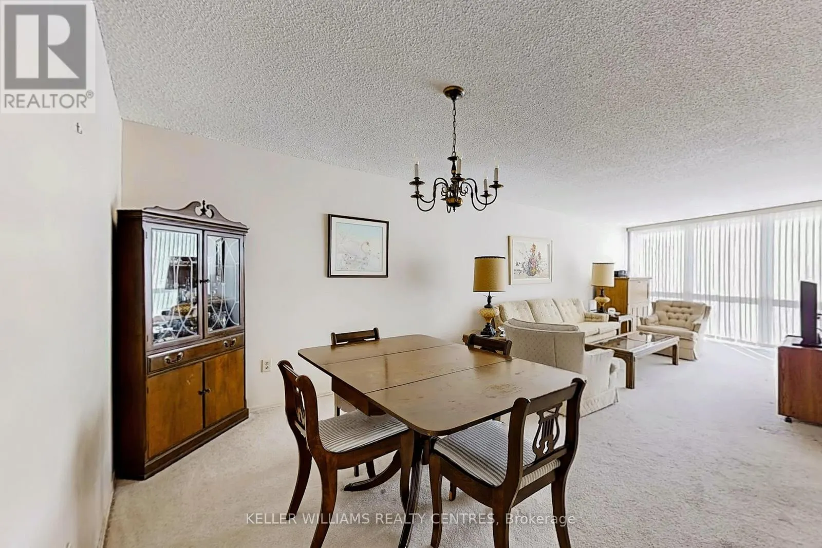 1208 - 10 MARKBROOK LANE