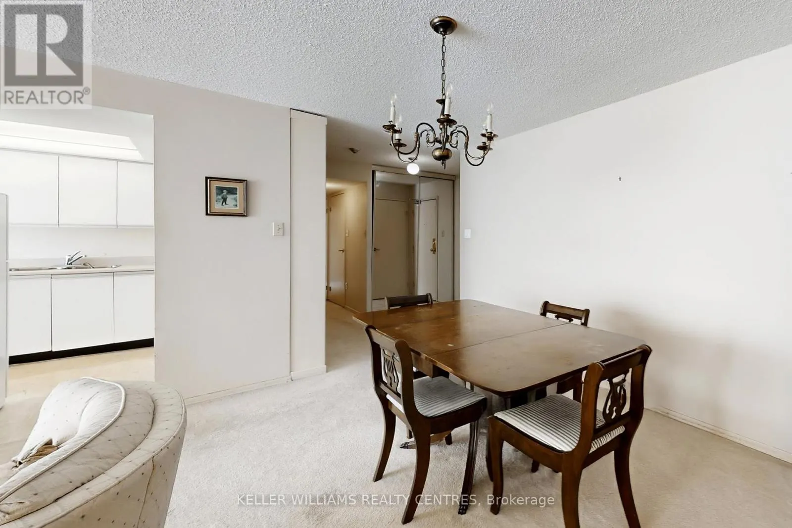 1208 - 10 MARKBROOK LANE