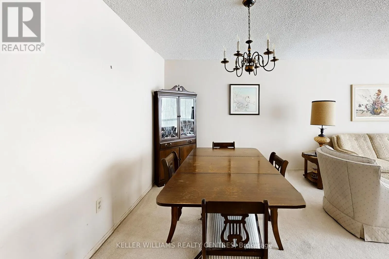 1208 - 10 MARKBROOK LANE