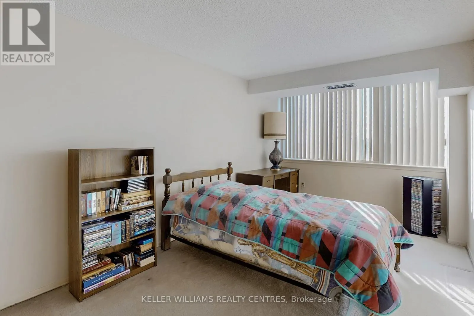 1208 - 10 MARKBROOK LANE