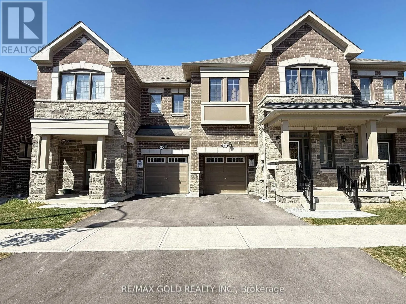 84 KEPPEL CIRCLE