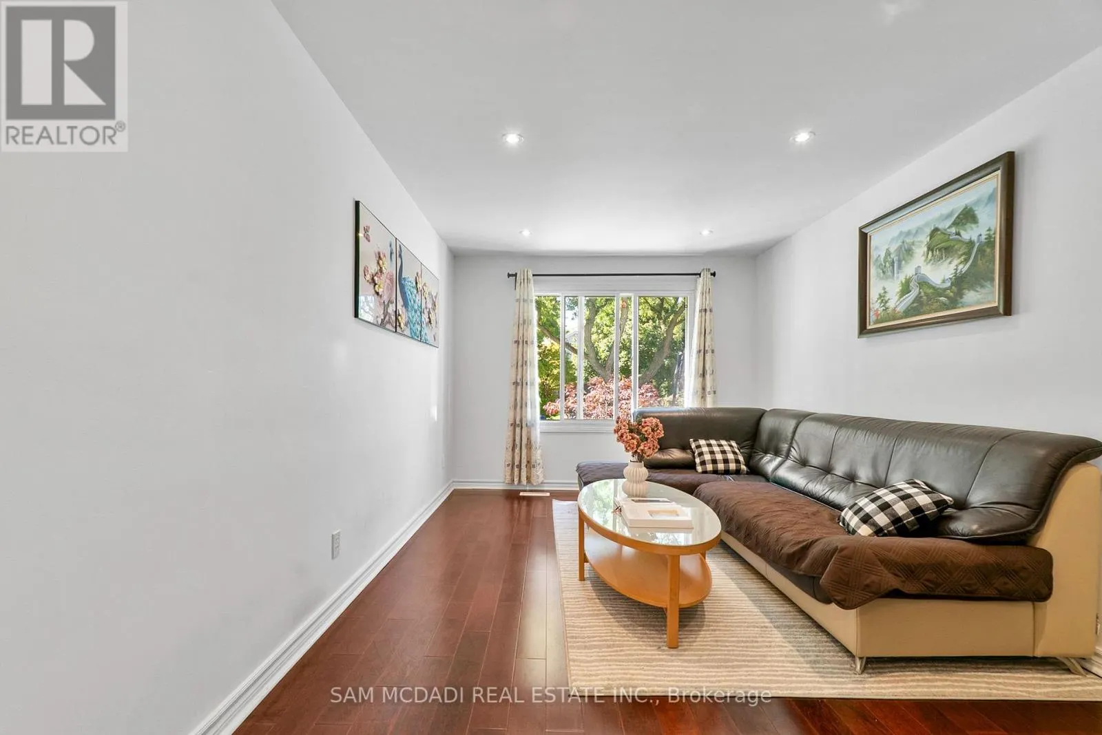 5948 FEATHERHEAD CRESCENT