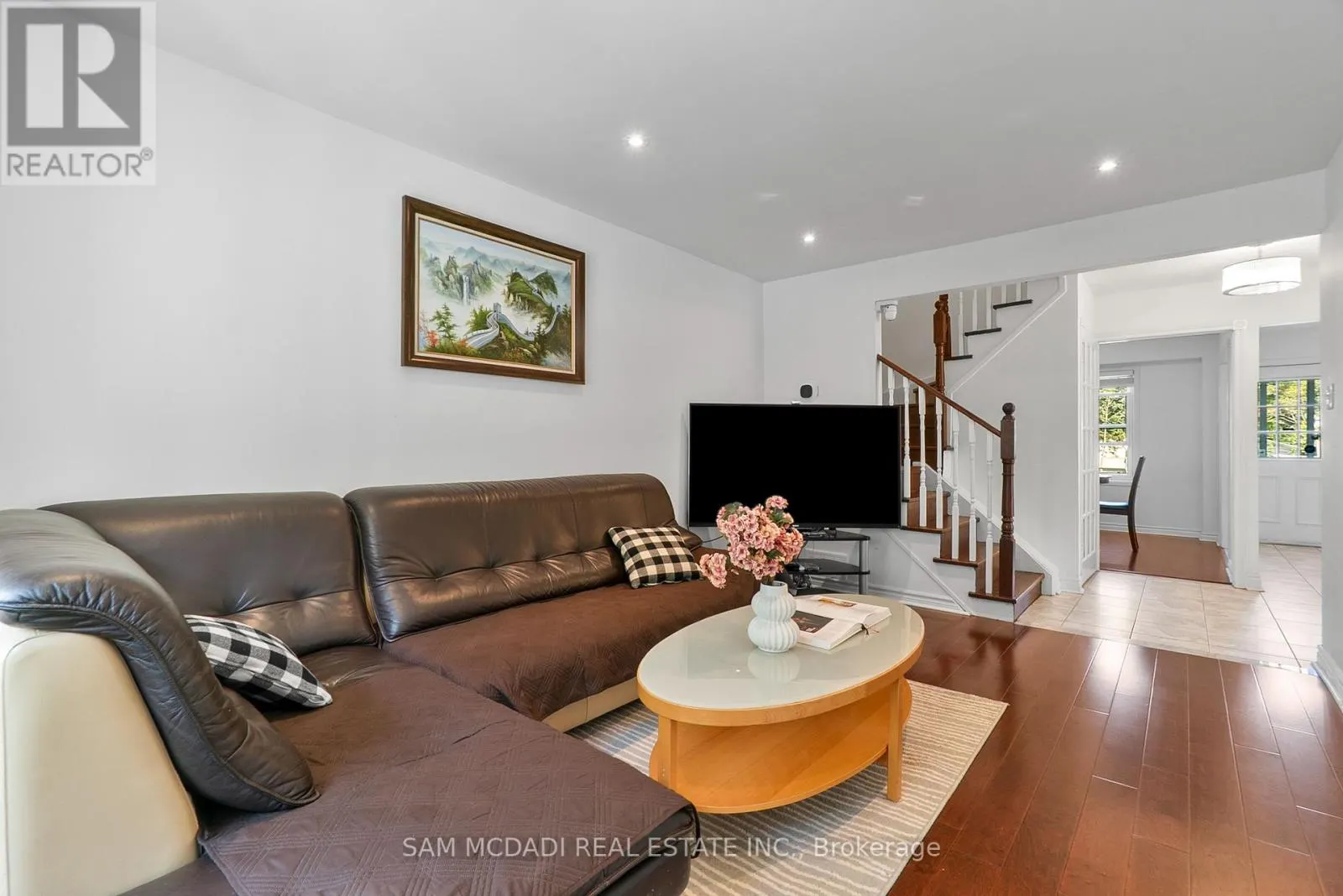5948 FEATHERHEAD CRESCENT
