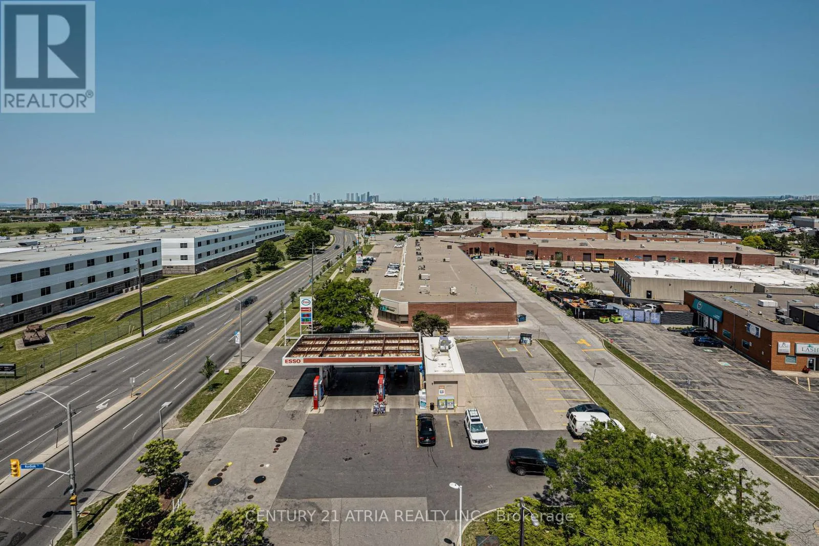 1027 - 1100 SHEPPARD AVENUE W