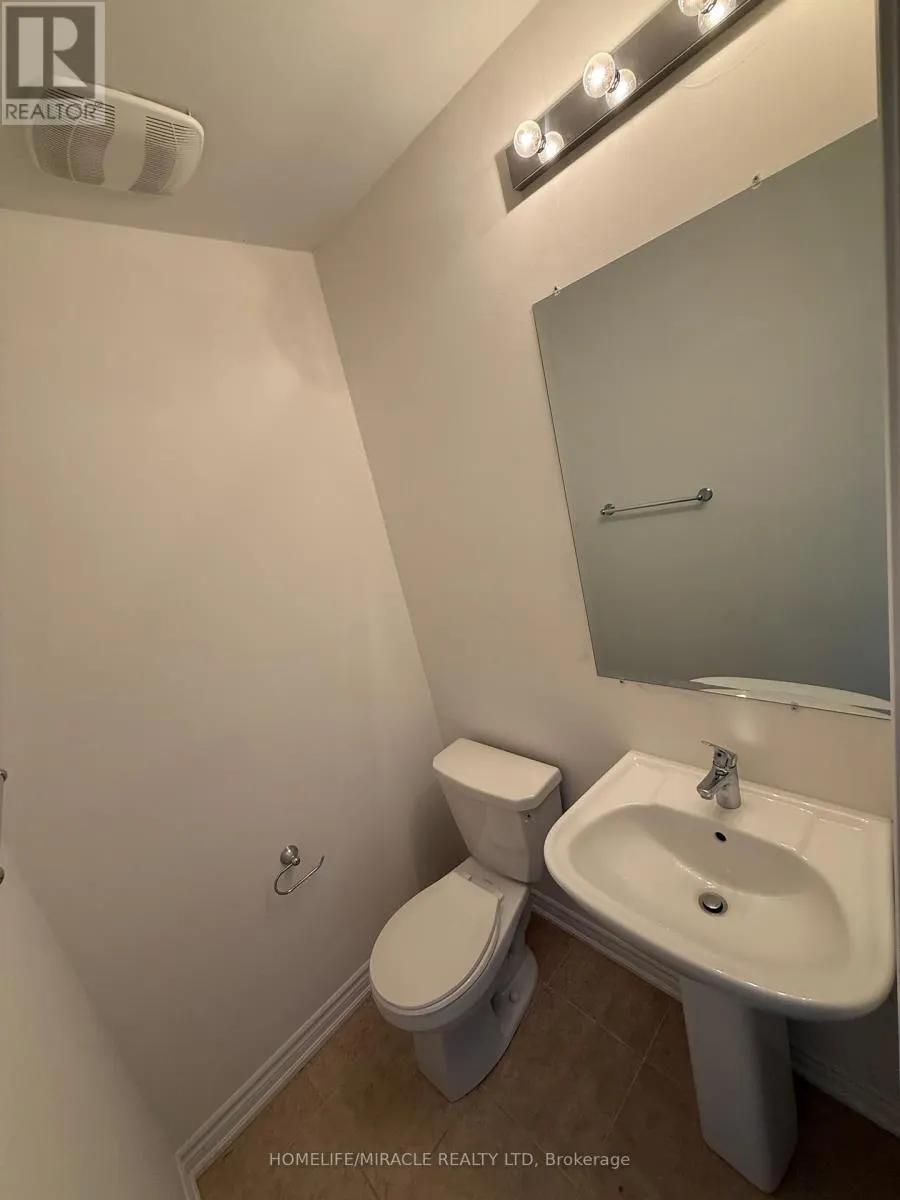 8 POMARINE WAY