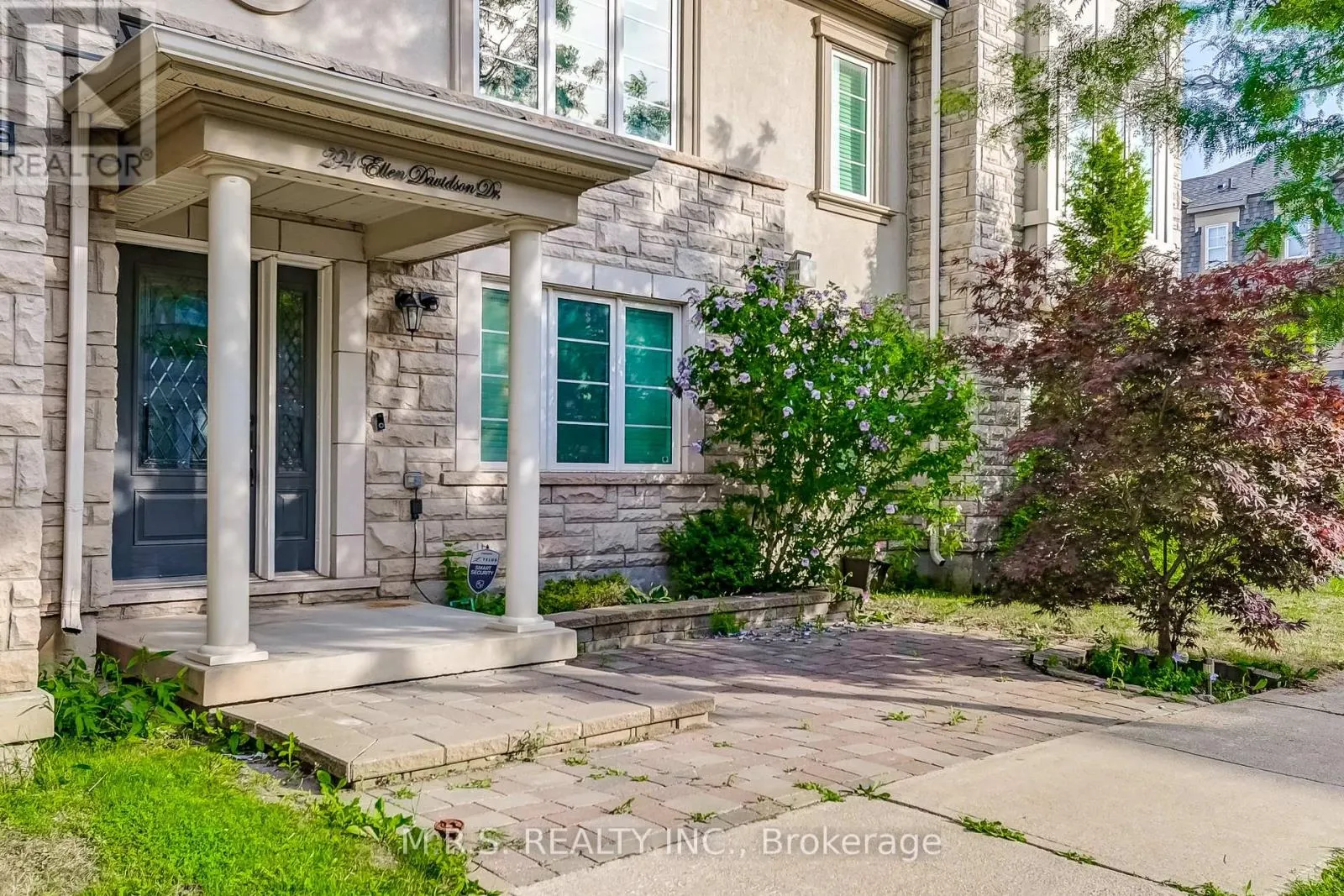 294 ELLEN DAVIDSON DRIVE