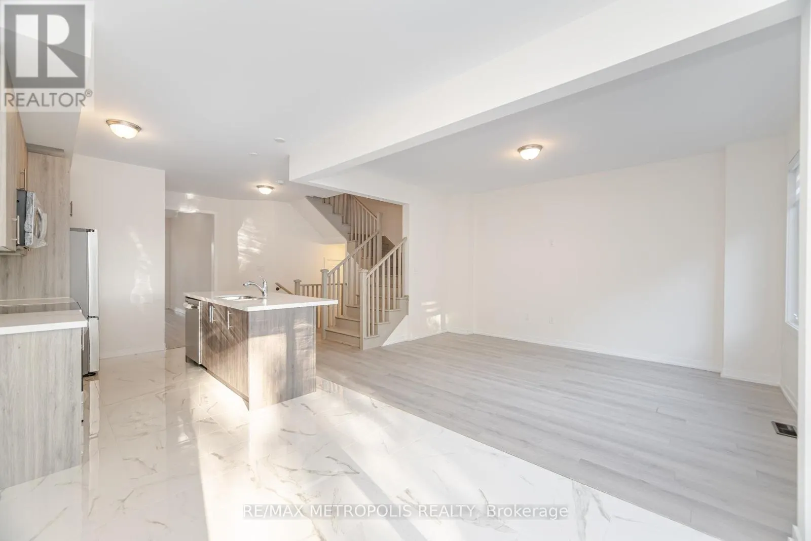1460 ROSE WAY