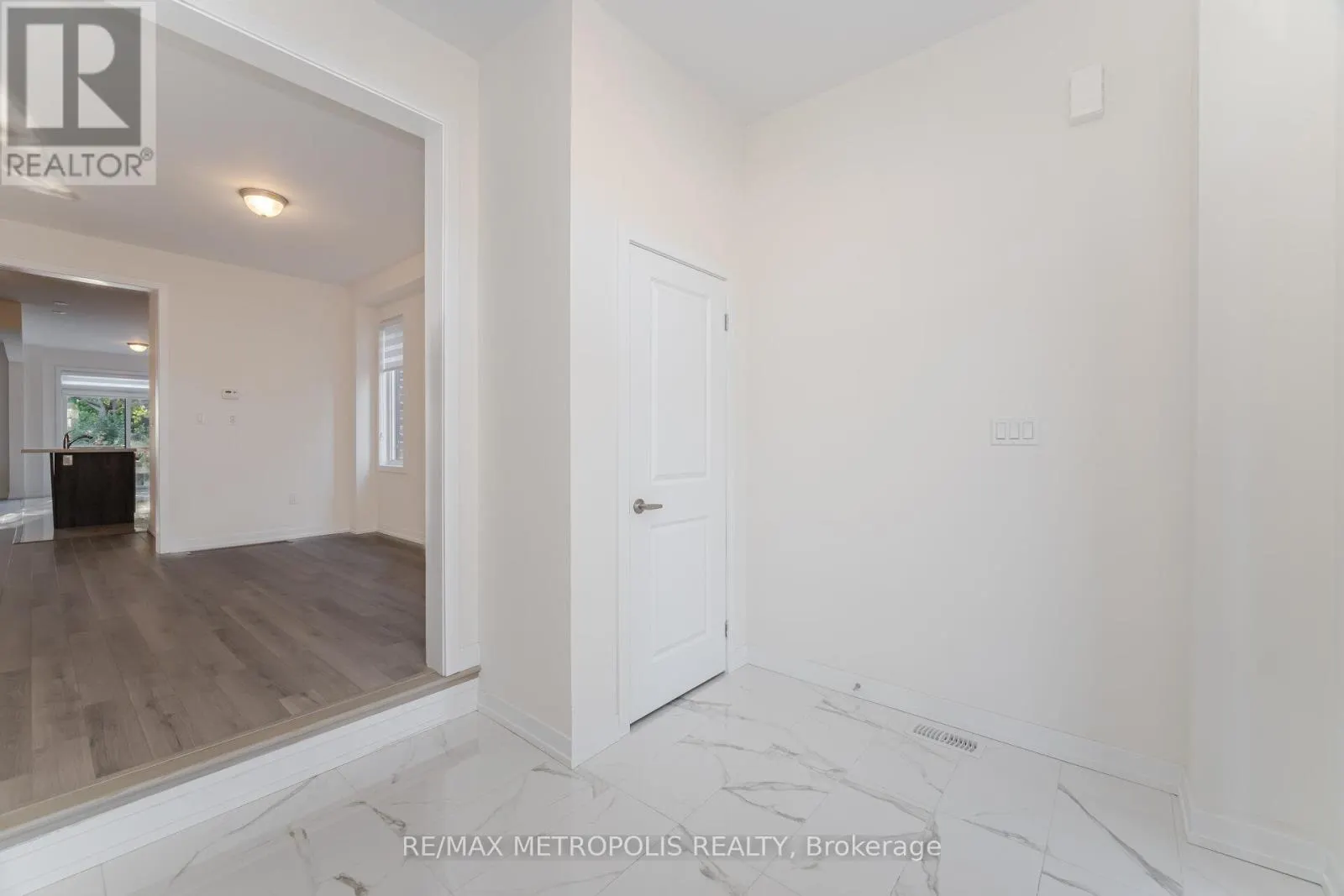 1460 ROSE WAY
