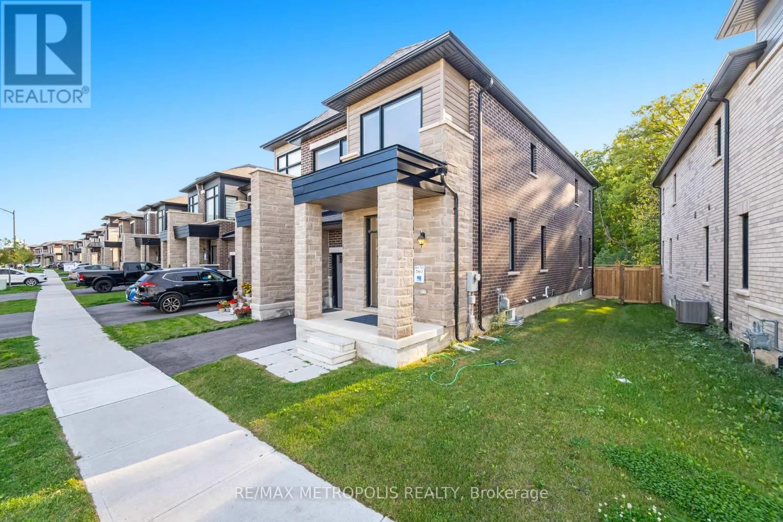 1460 ROSE WAY