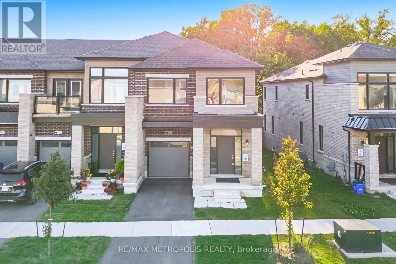 1460 ROSE WAY