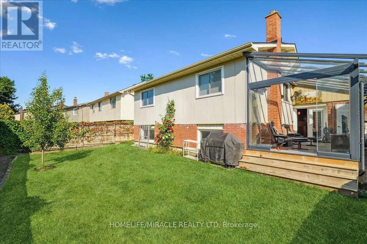 110 BLACKTHORN LANE