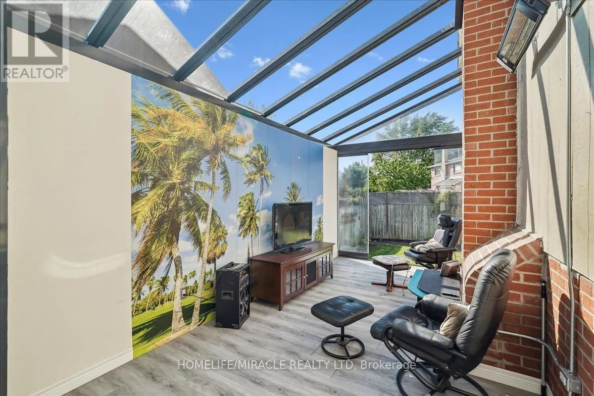 110 BLACKTHORN LANE