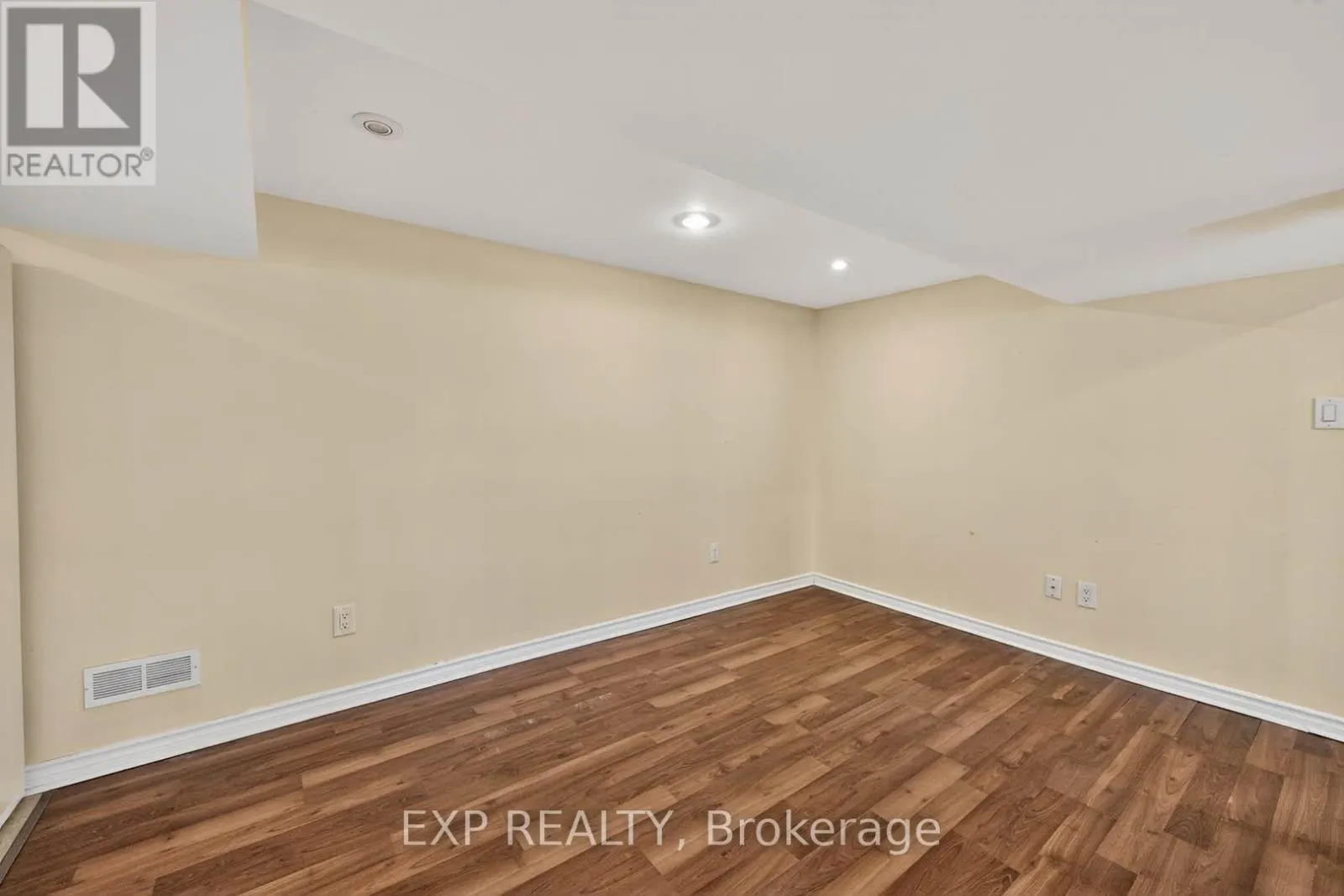 LOWER LEVEL - 3567 QUEENSTON DRIVE
