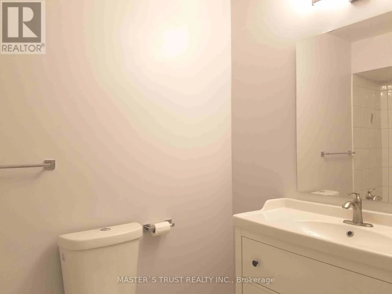 1316 REDBANK CRESCENT