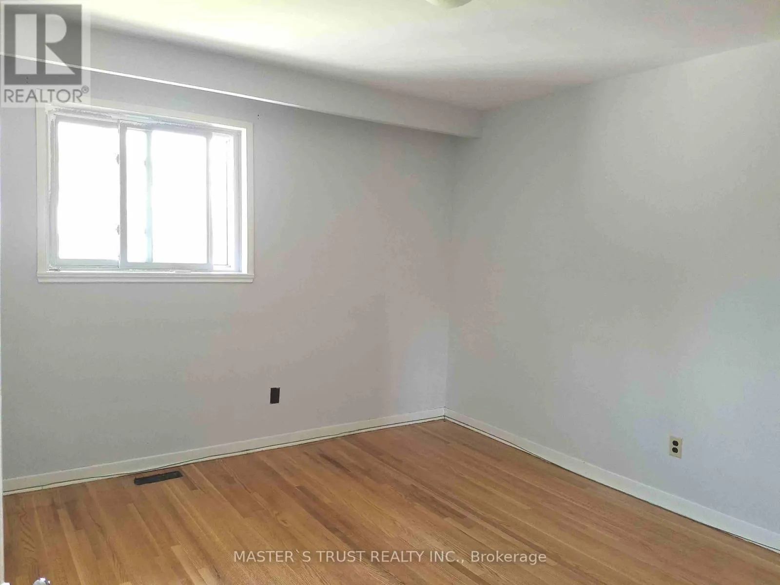 1316 REDBANK CRESCENT