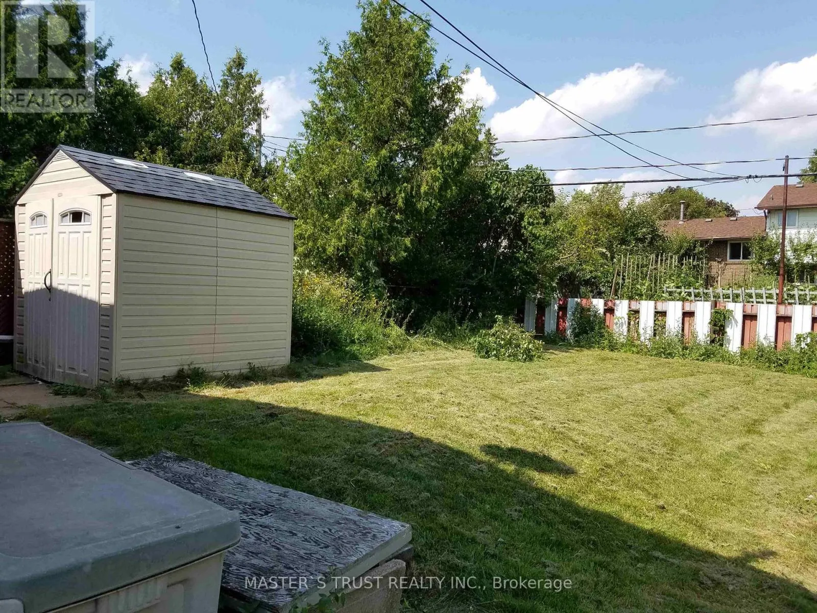 1316 REDBANK CRESCENT