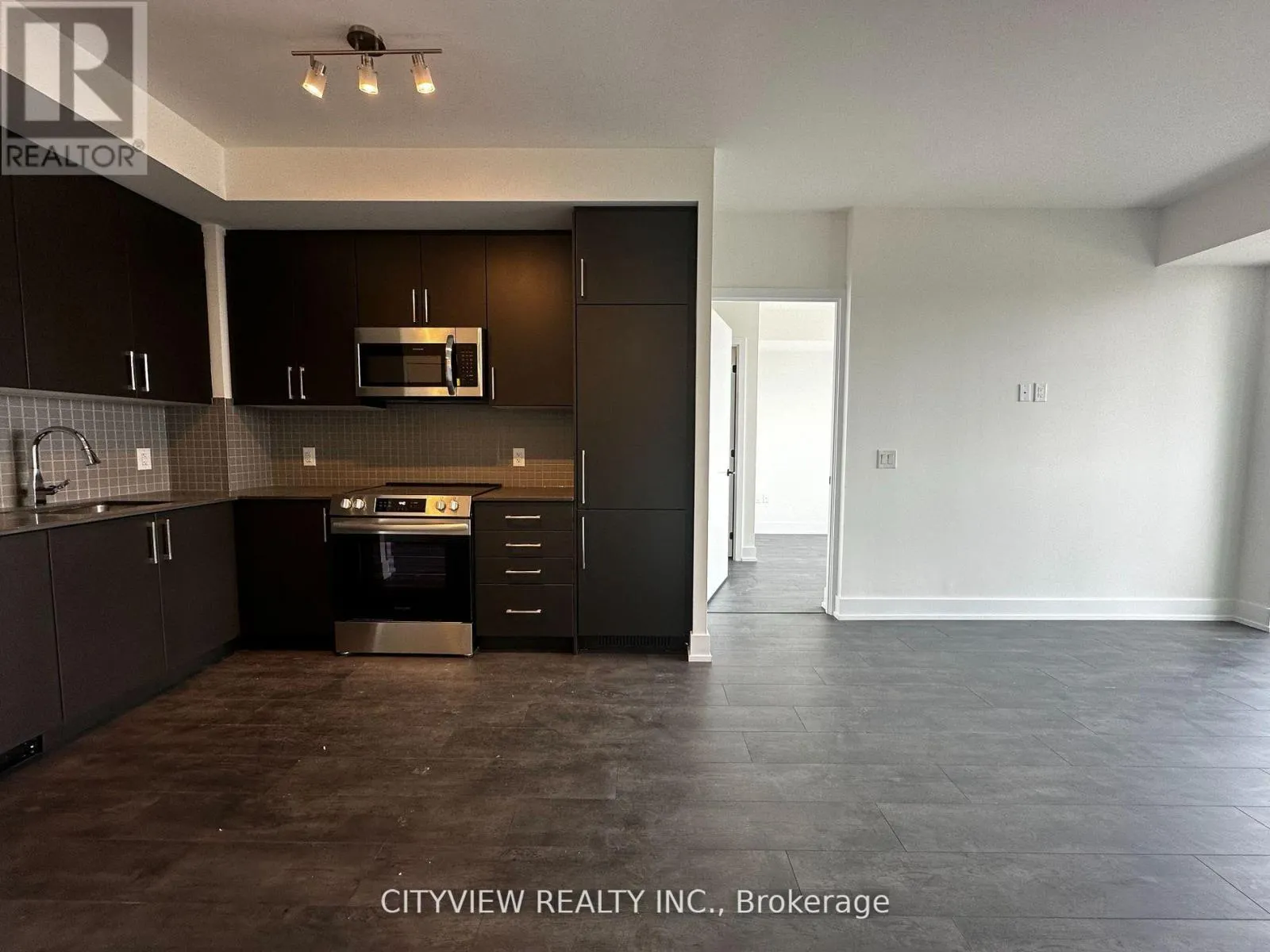 541 - 2450 OLD BRONTE ROAD