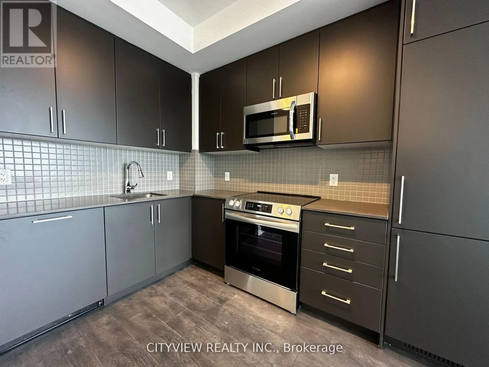 541 - 2450 OLD BRONTE ROAD