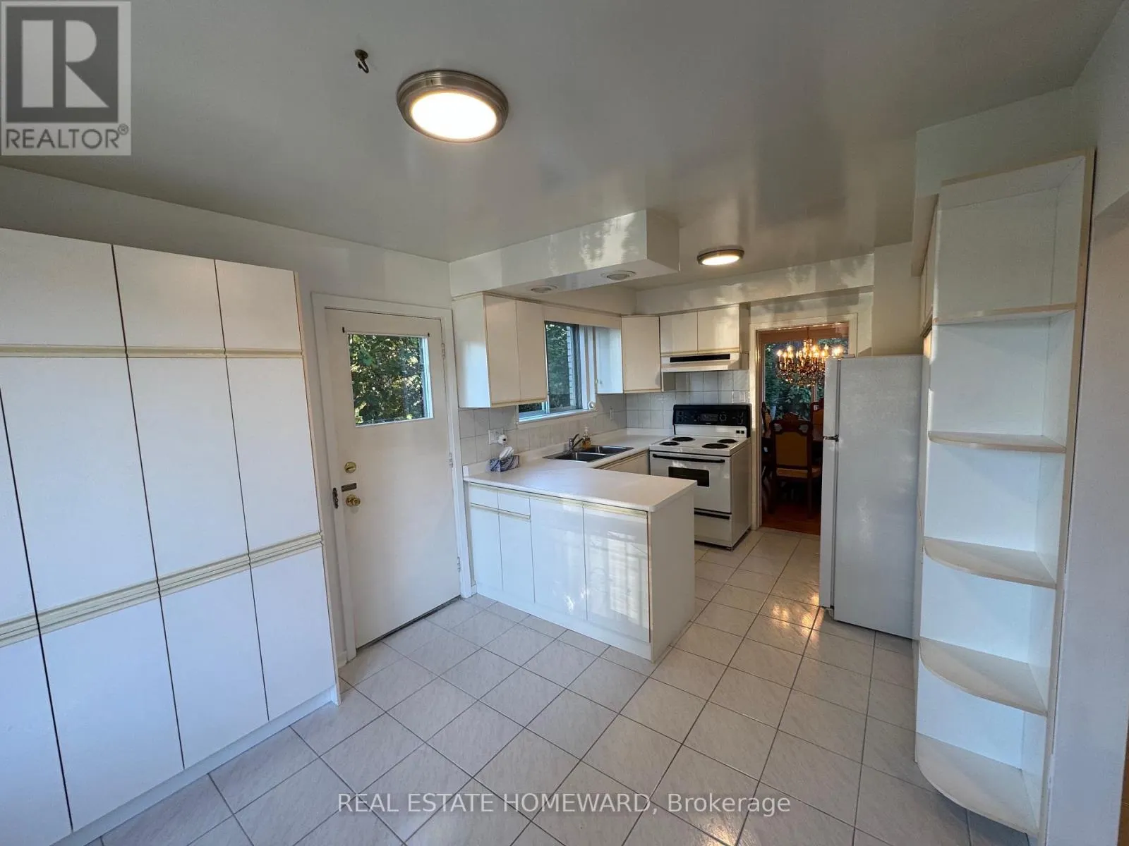 17 COLLINGDALE ROAD
