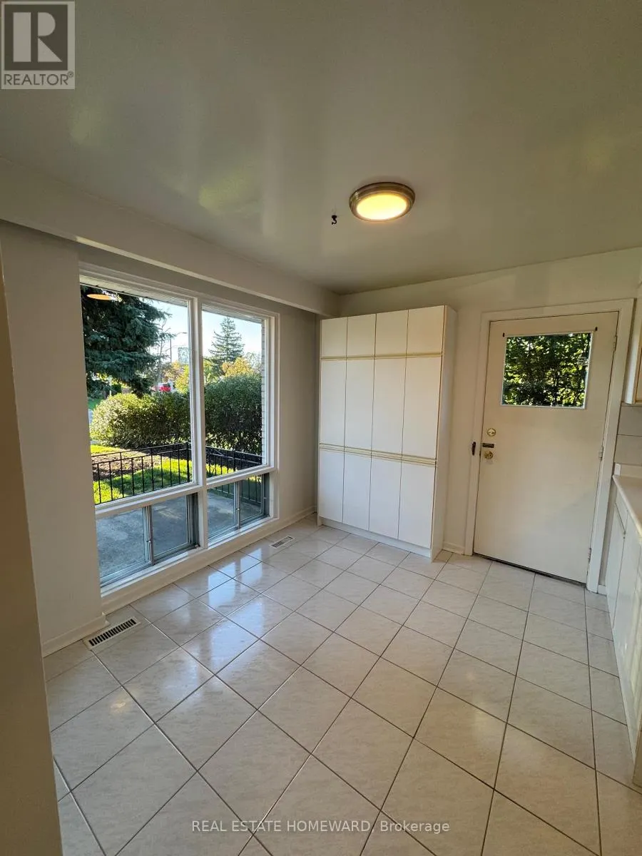 17 COLLINGDALE ROAD