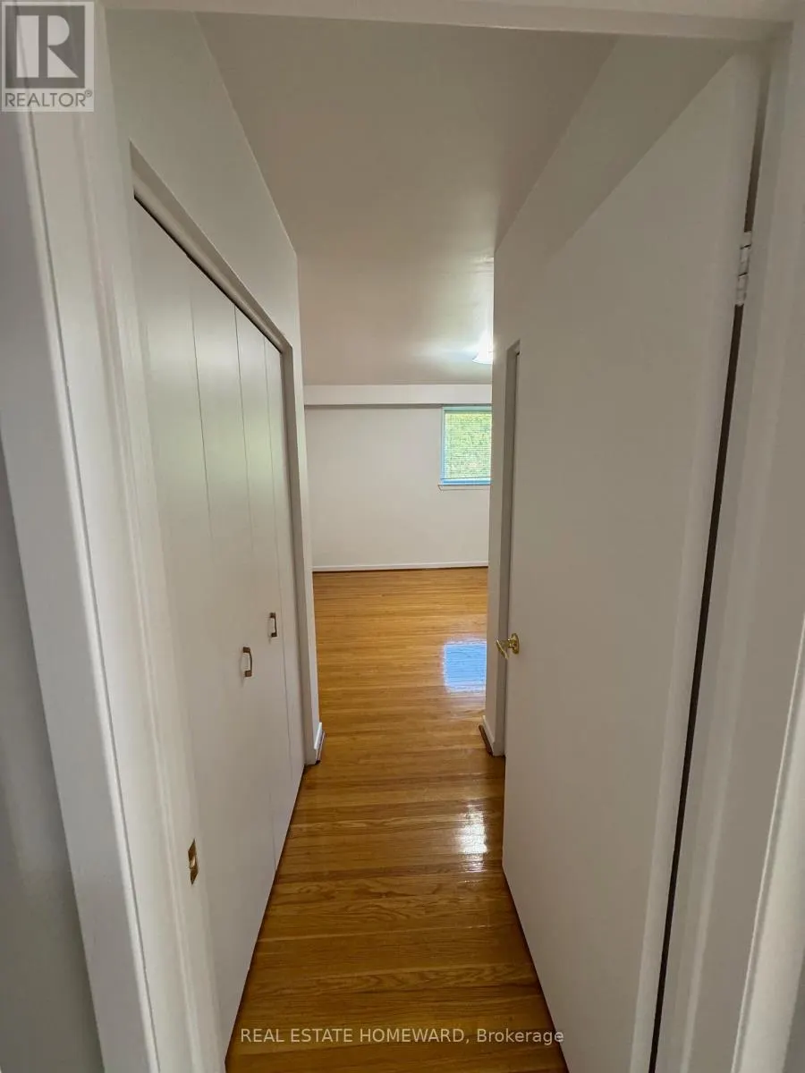 17 COLLINGDALE ROAD