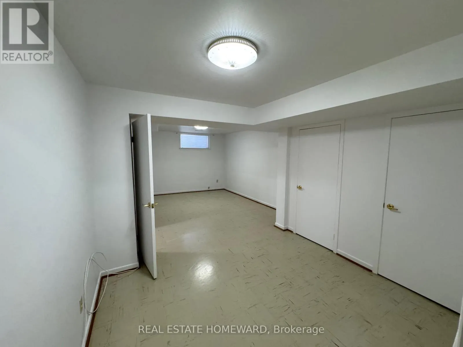 17 COLLINGDALE ROAD