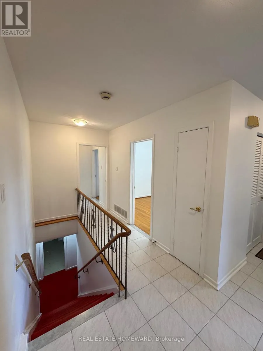 17 COLLINGDALE ROAD