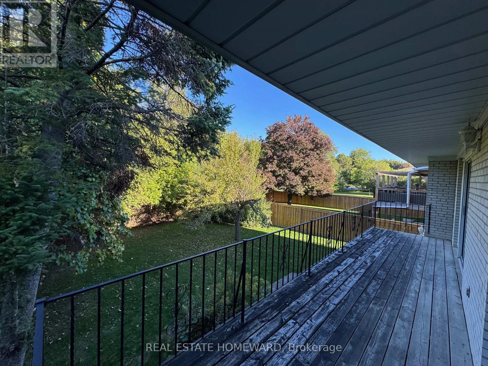 17 COLLINGDALE ROAD