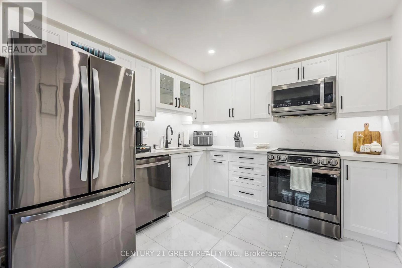 2146 SHADY GLEN ROAD