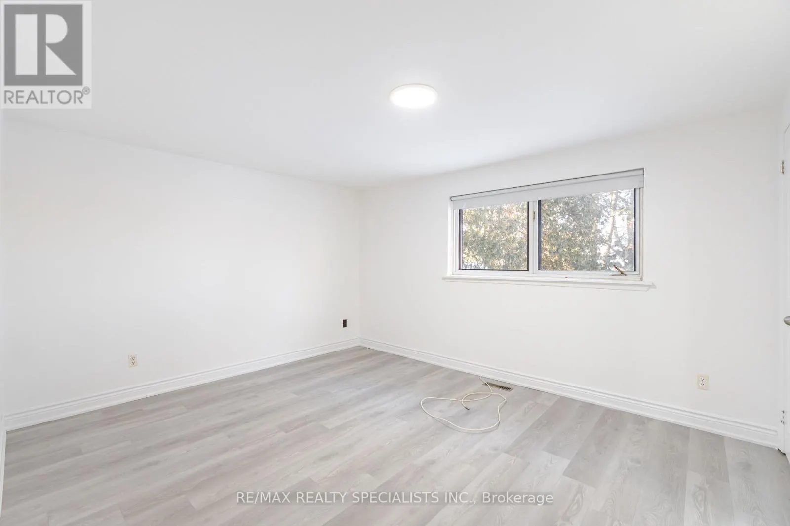 38 DUNBLAINE CRESCENT