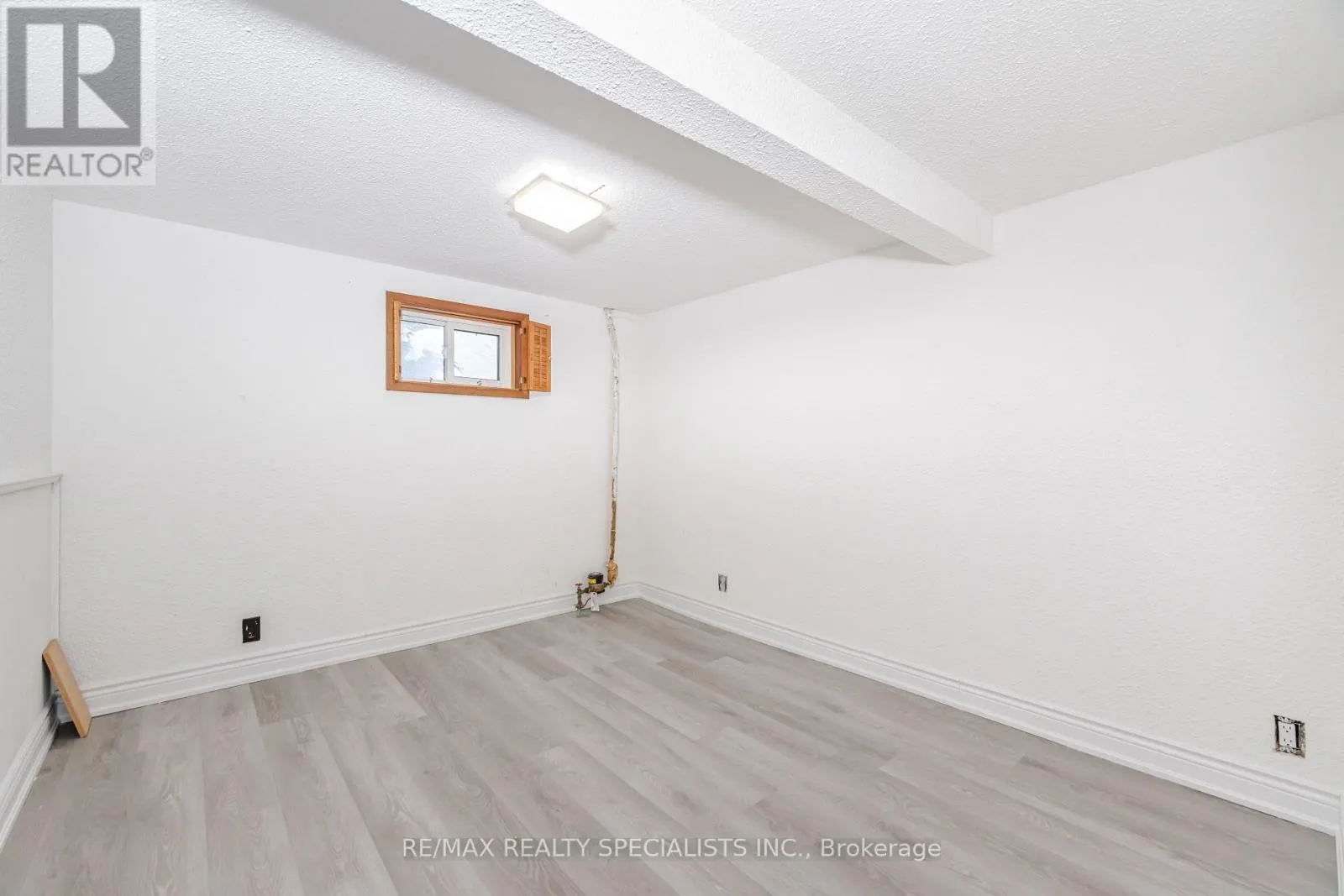 38 DUNBLAINE CRESCENT