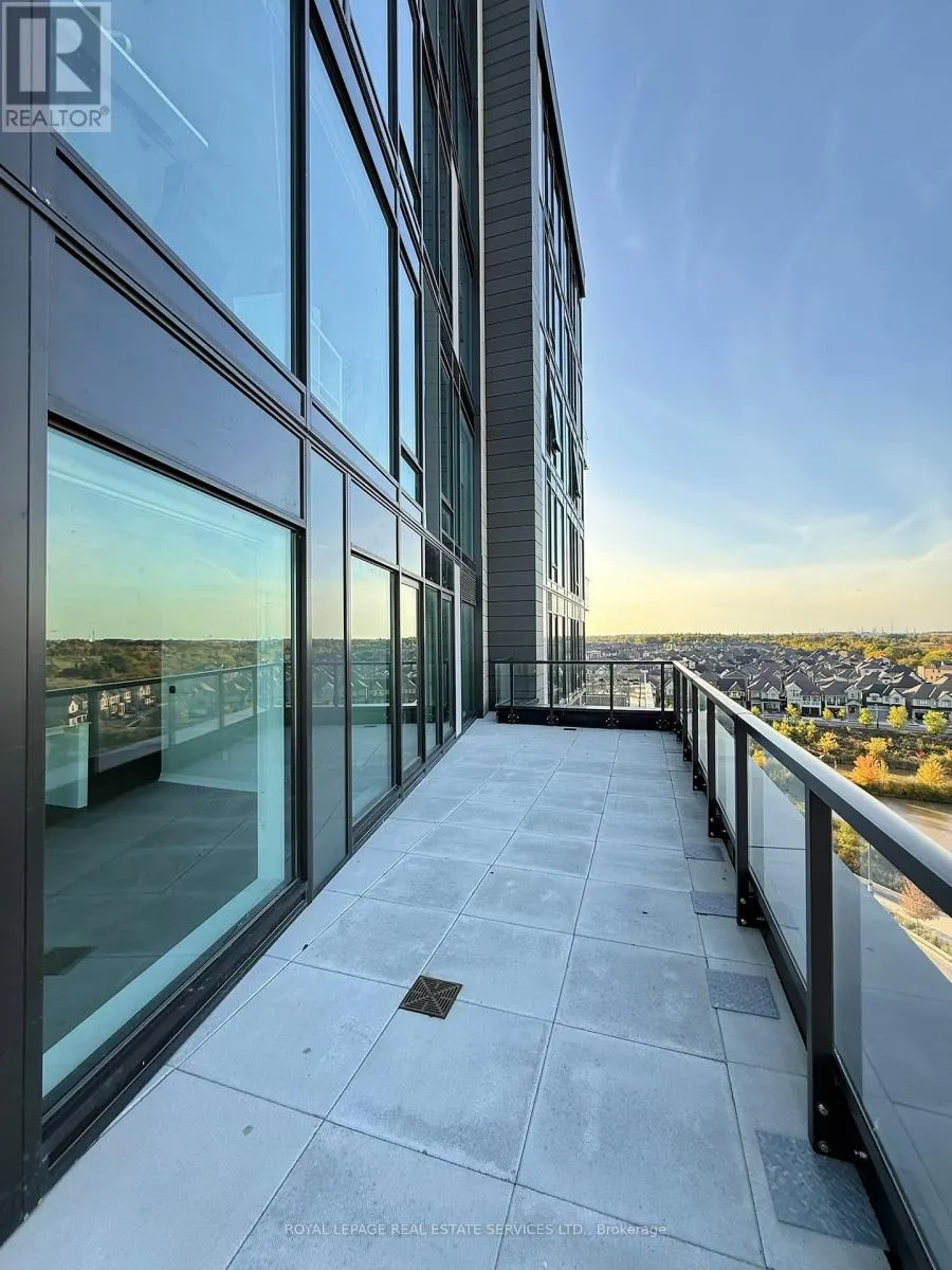 803 - 1415 DUNDAS STREET E