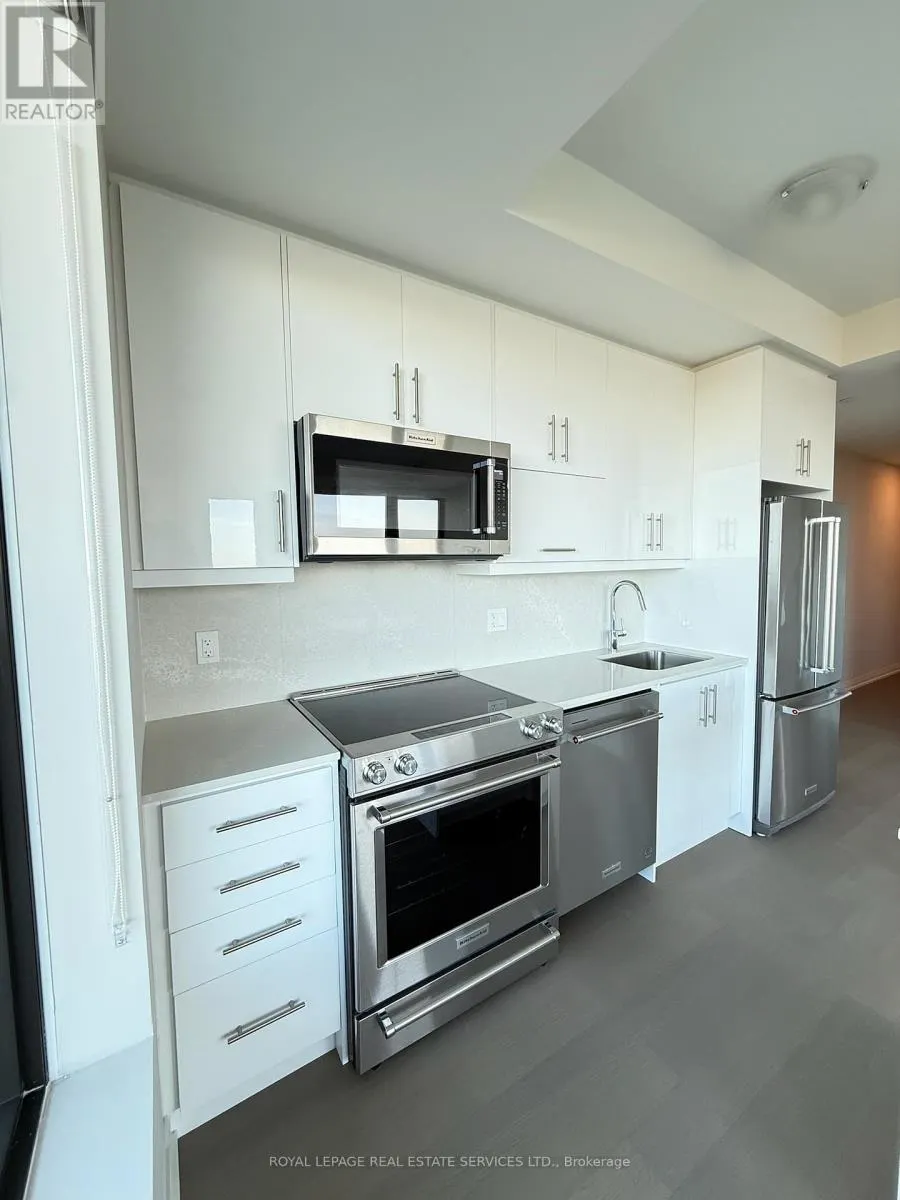 803 - 1415 DUNDAS STREET E