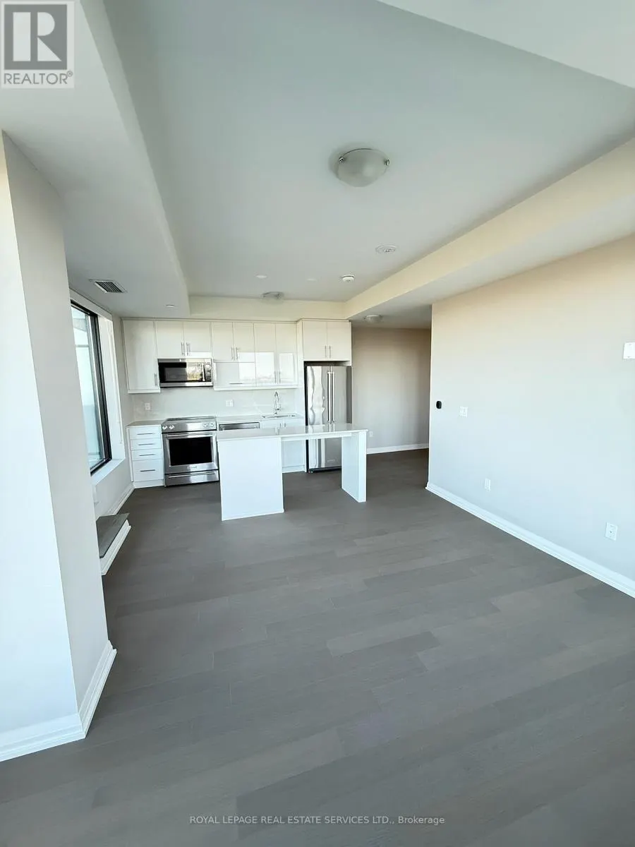 803 - 1415 DUNDAS STREET E