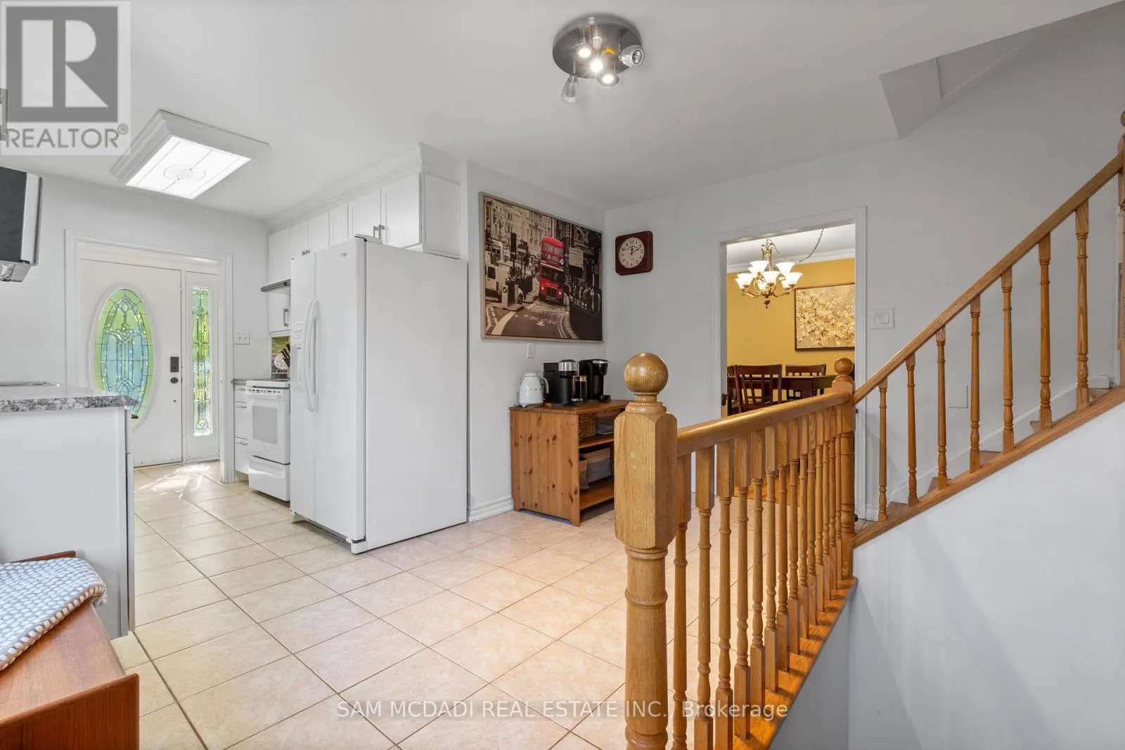 77 LOCKTON CRESCENT