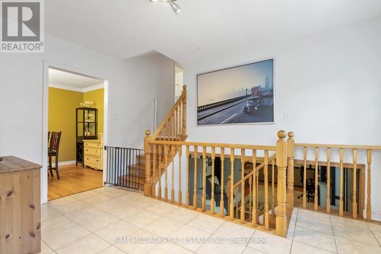 77 LOCKTON CRESCENT