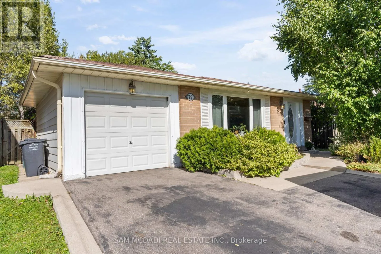 77 LOCKTON CRESCENT