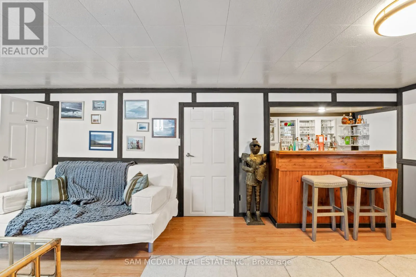 77 LOCKTON CRESCENT
