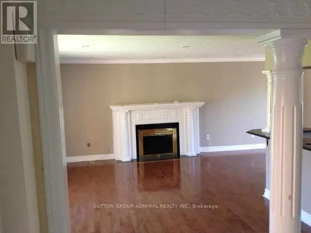 1336 MISSISSAUGA ROAD S