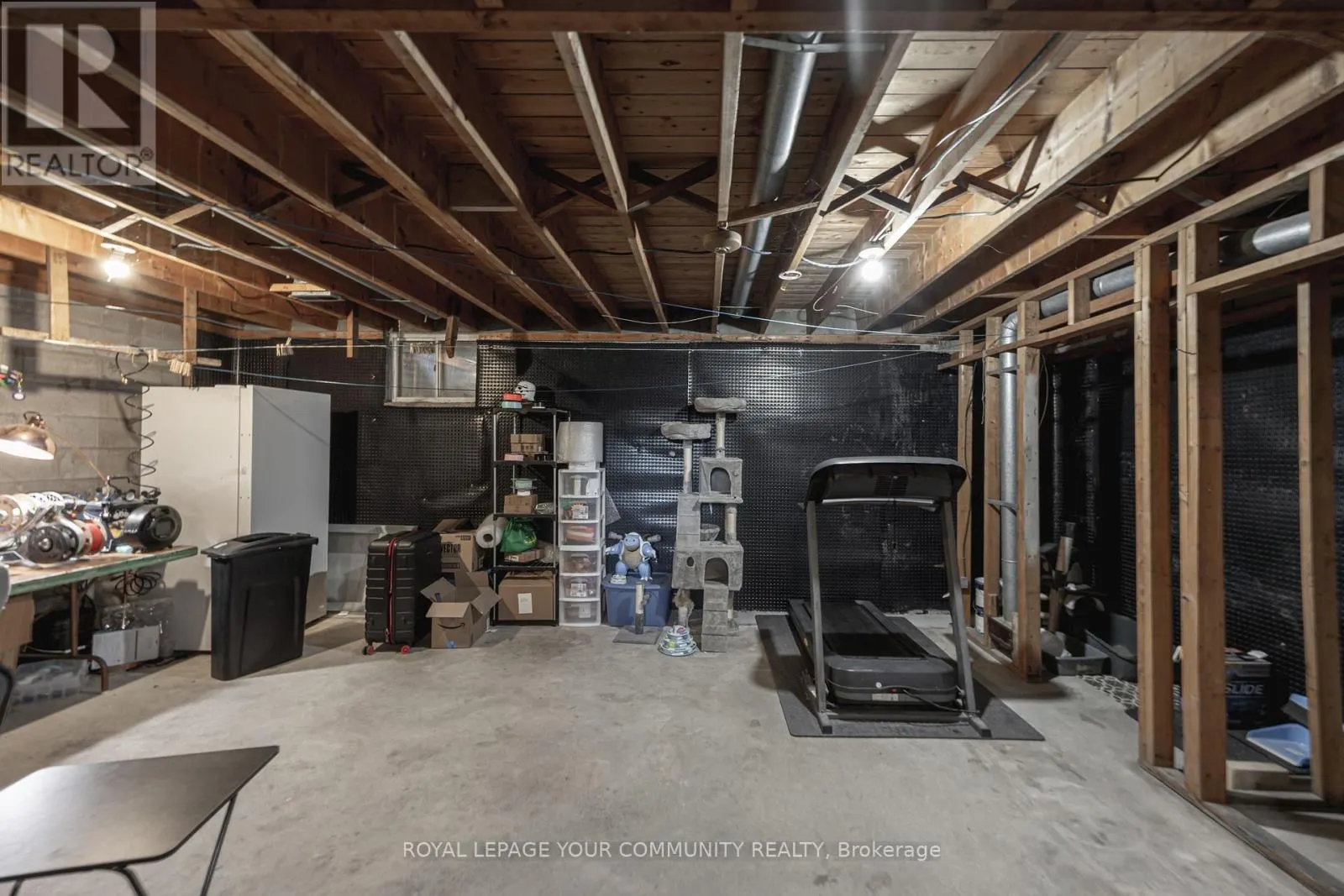 18 LOOMIS COURT